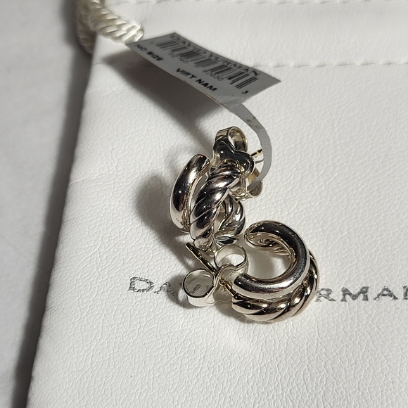 David Yurman Silver Double Hoop  Huggie Earrings.  #238 - Picture 2 of 15